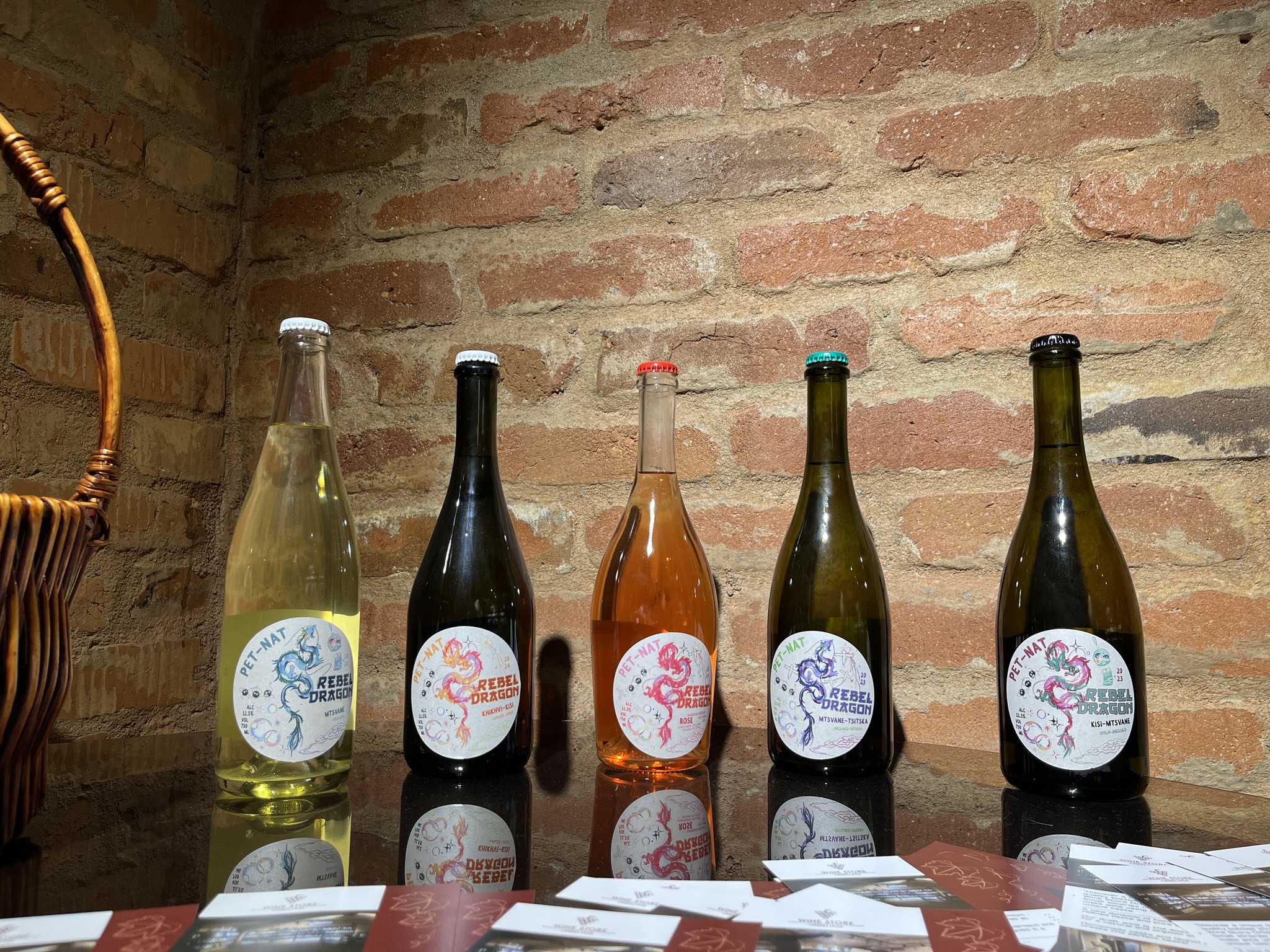 Sparkling Wines & Pet-Nats - Wine Store Orbeliani